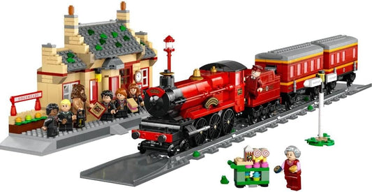 LEGO Harry Potter 76423 - Hogwarts Express ™ Train Set with Hogsmeade Station™